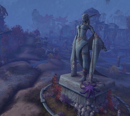 Aa statue of Queen Azshara in World of Warcraft